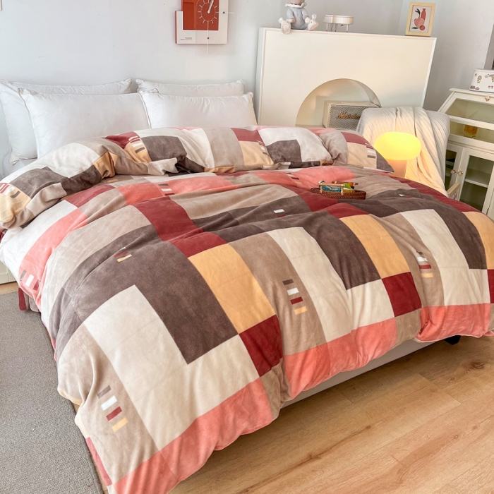 91家纺网 家纺一手货源 找家纺 2024新款230克牛奶绒印花单品被套 可定制尺寸 绅士