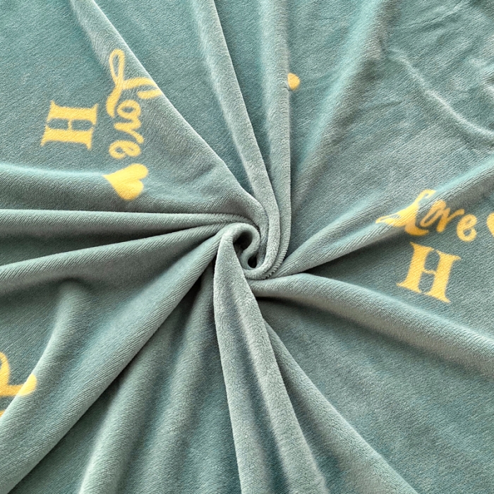 91家纺网 家纺一手货源 找家纺 2024新款230克牛奶绒印花单品床笠可定做任意尺寸爱之物语