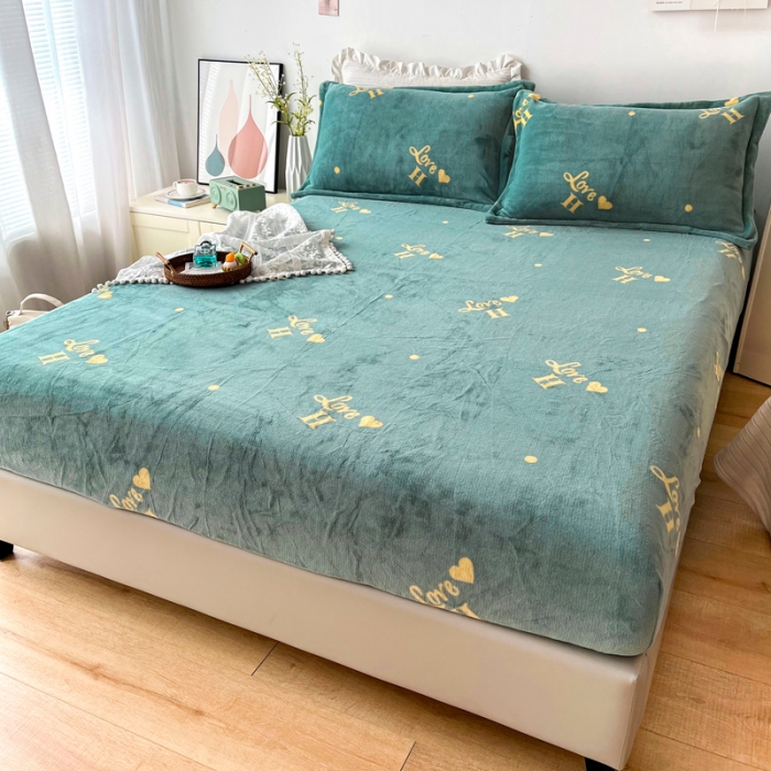 91家纺网 家纺一手货源 找家纺 2024新款230克牛奶绒印花单品床笠可定做任意尺寸爱之物语