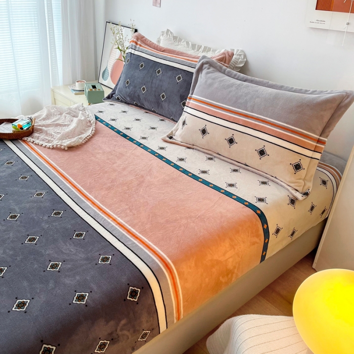 91家纺网 家纺一手货源 找家纺 2024新款230克牛奶绒印花单品床笠 可定做任意尺寸奥斯丁