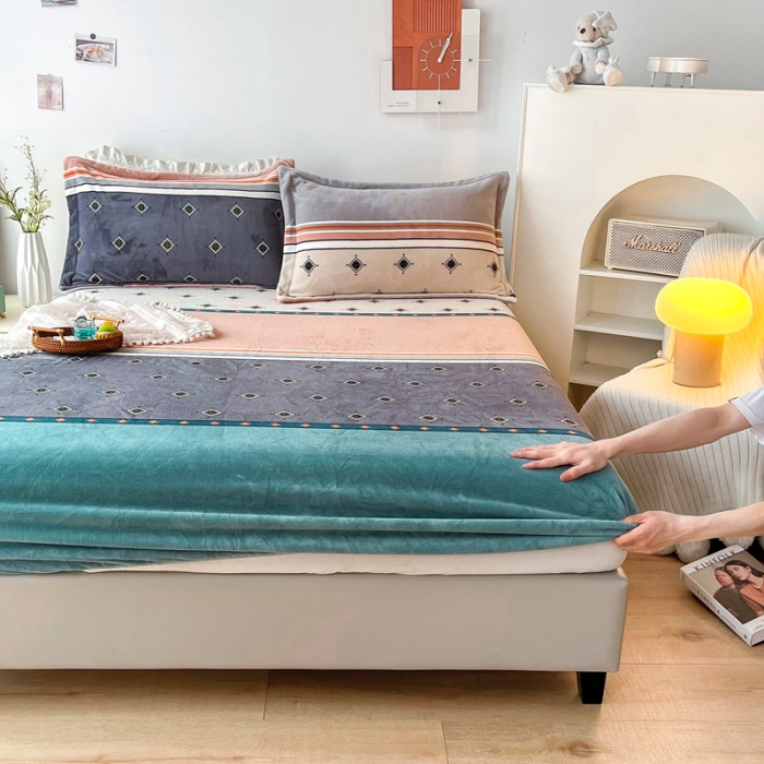 91家纺网 家纺一手货源 找家纺 2024新款230克牛奶绒印花单品床笠 可定做任意尺寸奥斯丁