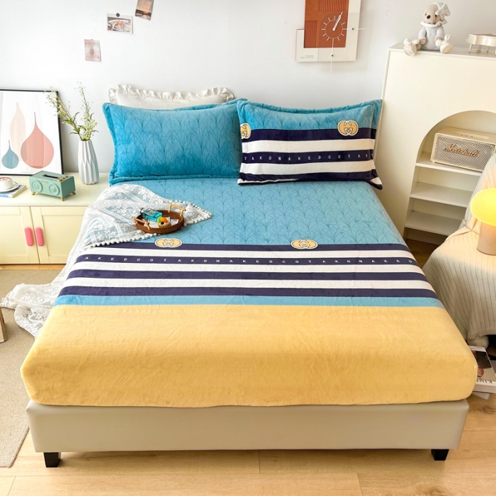 91家纺网 家纺一手货源 找家纺 2024新款230克牛奶绒印花单品床笠可定做任意尺寸巴黎之约