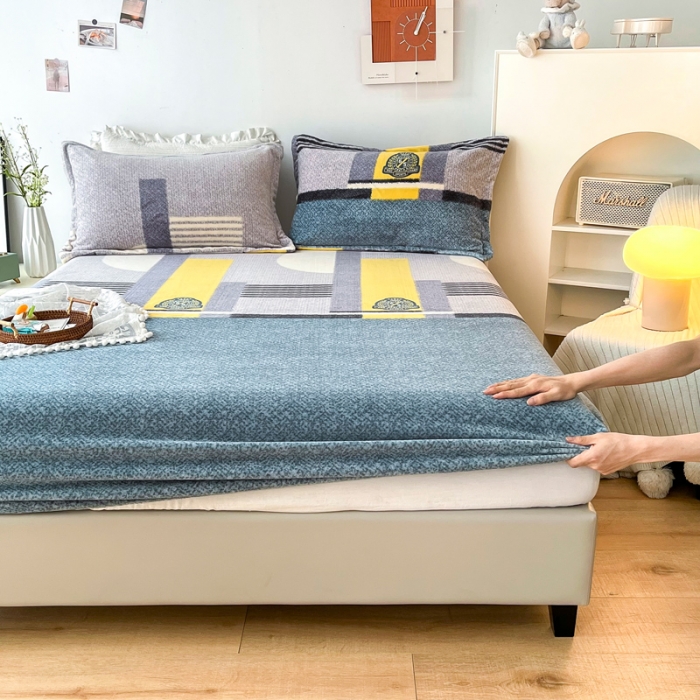 91家纺网 家纺一手货源 找家纺 2024新款230克牛奶绒印花单品床笠 可定做任意尺寸 憧憬