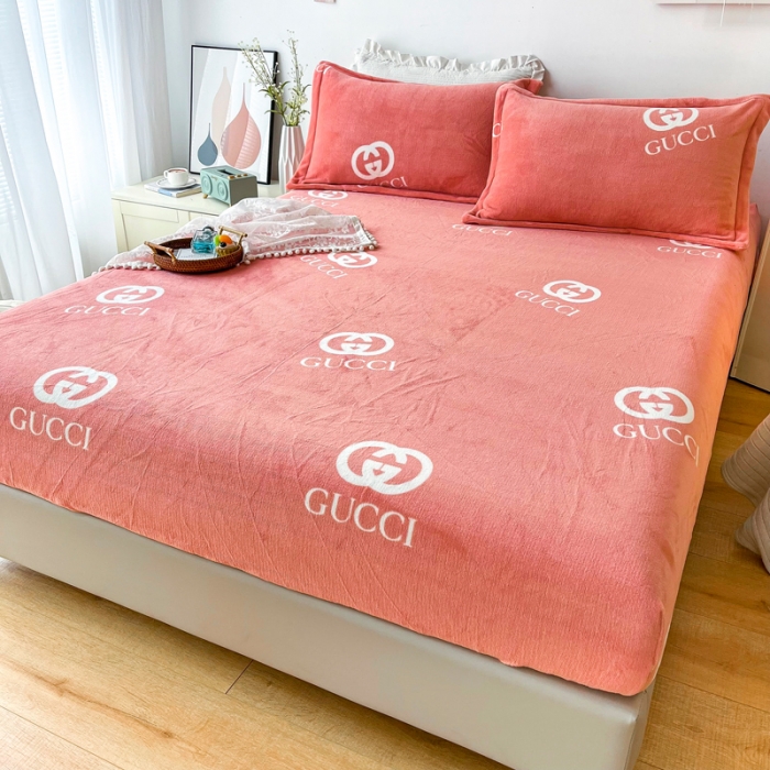 91家纺网 家纺一手货源 找家纺 2024新款230克牛奶绒印花单品床笠 可定做任意尺寸 古驰