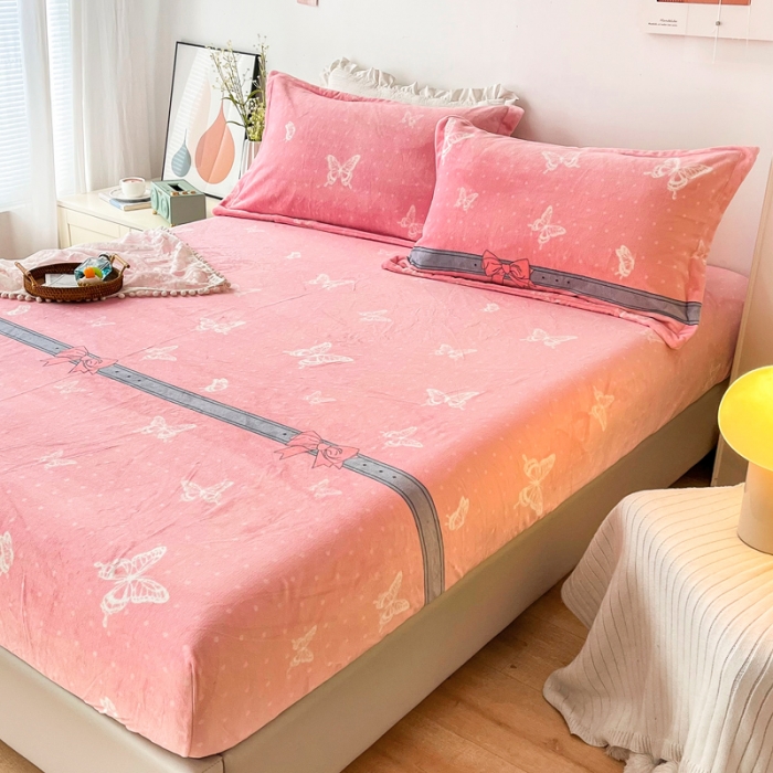 91家纺网 家纺一手货源 找家纺 2024新款230克牛奶绒印花单品床笠可定做任意尺寸蝴蝶依依