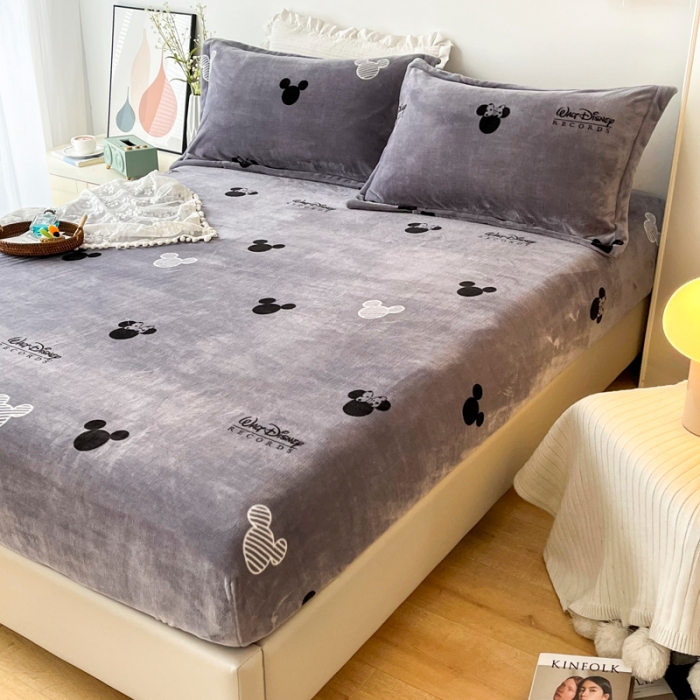 91家纺网 家纺一手货源 找家纺 2024新款230克牛奶绒印花单品床笠可定做任意尺寸经典米奇