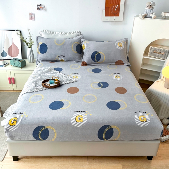 91家纺网 家纺一手货源 找家纺 2024新款230克牛奶绒印花单品床笠可定做任意尺寸浪漫情调