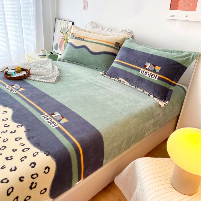 91家纺网 家纺一手货源 找家纺 2024新款230克牛奶绒印花单品床笠可定做任意尺寸落日余晖