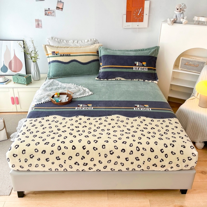 91家纺网 家纺一手货源 找家纺 2024新款230克牛奶绒印花单品床笠可定做任意尺寸落日余晖