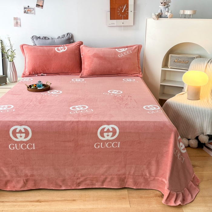 91家纺网 家纺一手货源 找家纺 锦罗绣 2024新款230克牛奶绒印花单品床单 古驰