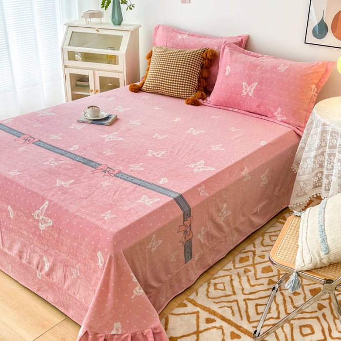 91家纺网 家纺一手货源 找家纺 锦罗绣 2024新款230克牛奶绒印花单品床单 蝴蝶依依