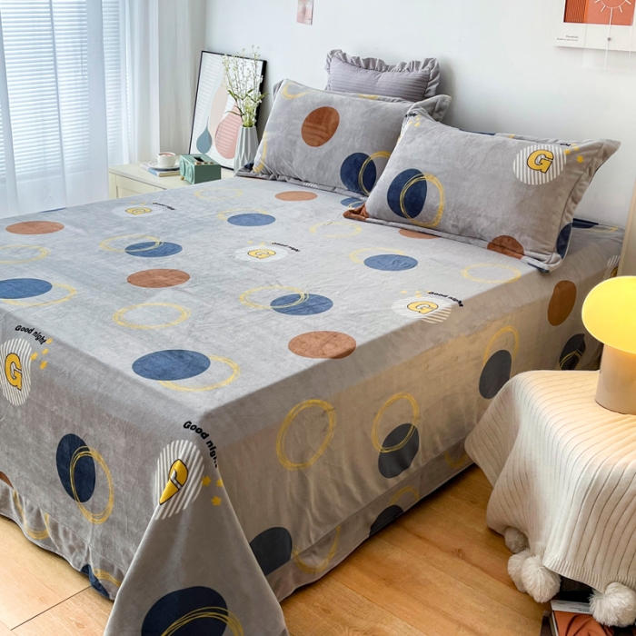 91家纺网 家纺一手货源 找家纺 锦罗绣 2024新款230克牛奶绒印花单品床单 浪漫情调