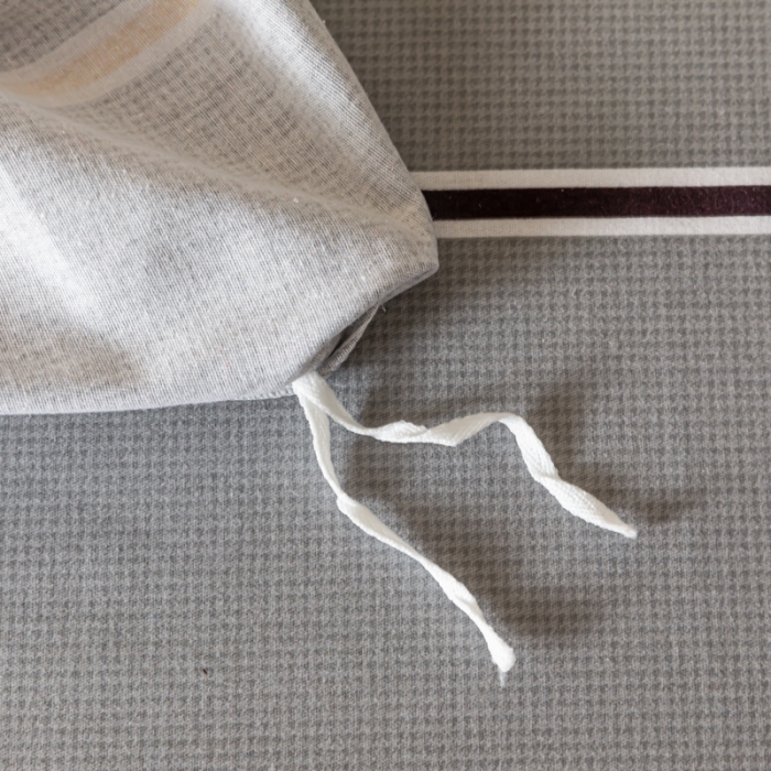 91家纺网 家纺一手货源 找家纺 青竹苑 2022新款全棉磨毛印花四件套 绅士条纹-灰