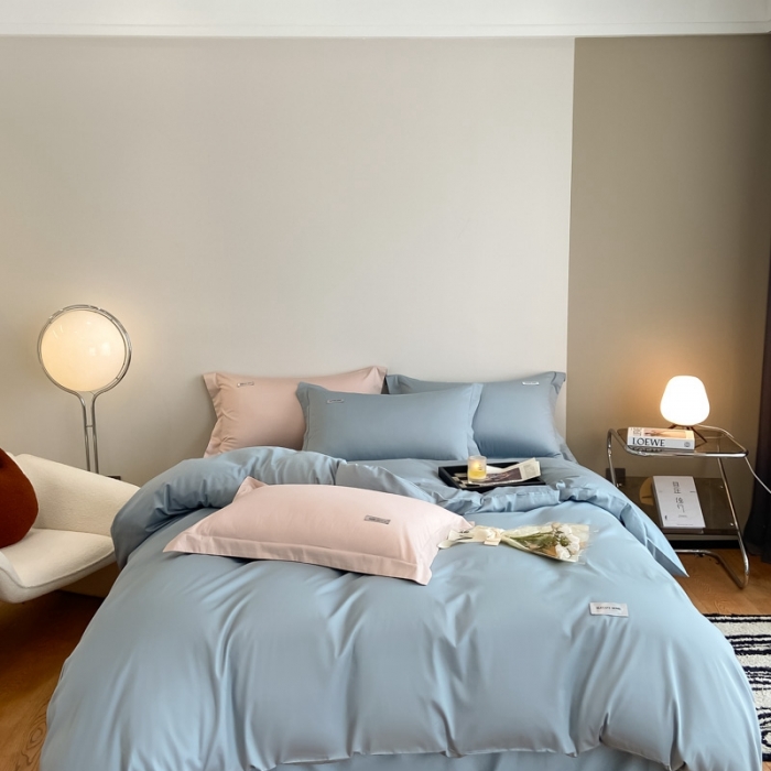 91家纺网 家纺一手货源 找家纺 高级感简约60s贡缎长绒棉纯色双拼床上四件套全棉被套天空蓝