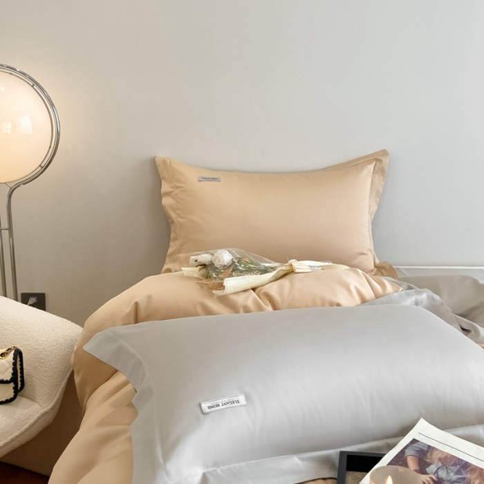 91家纺网 家纺一手货源 找家纺 高级感简约贡缎长绒棉纯色双拼床上四件套全棉被套香槟金烟墨灰