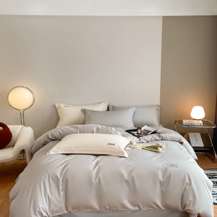 91家纺网 家纺一手货源 找家纺 高级感简约60s贡缎长绒棉纯色双拼床上四件套全棉被套烟墨灰