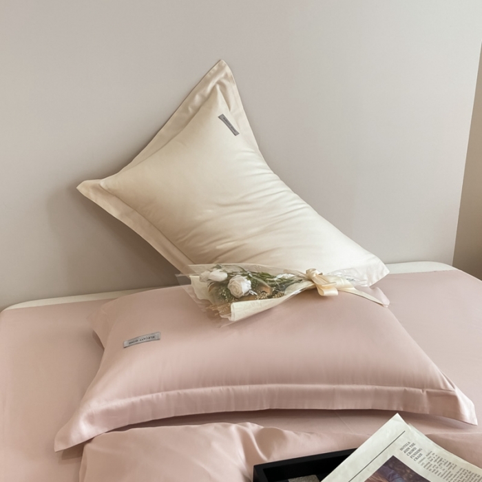 91家纺网 家纺一手货源 找家纺 高级感简约60s贡缎长绒棉纯色双拼床上四件套全棉被套茱萸粉