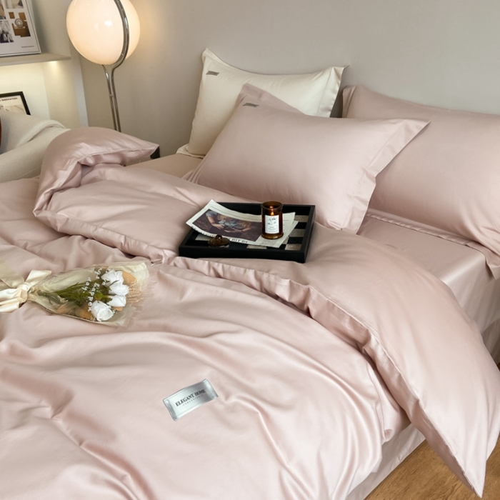 91家纺网 家纺一手货源 找家纺 高级感简约60s贡缎长绒棉纯色双拼床上四件套全棉被套茱萸粉