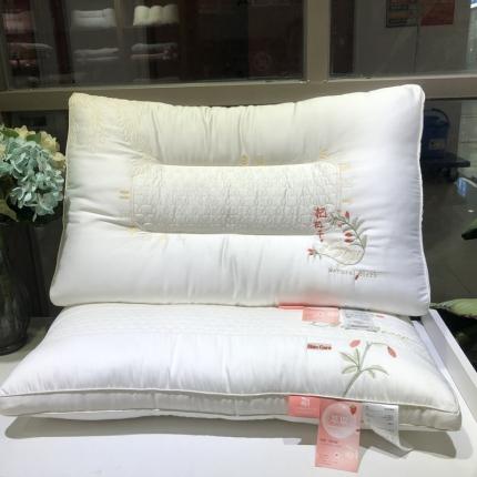 91家纺网 家纺一手货源 找家纺 （总）剑桥枕业2022新款枸杞养颜定型护颈单人透气枕