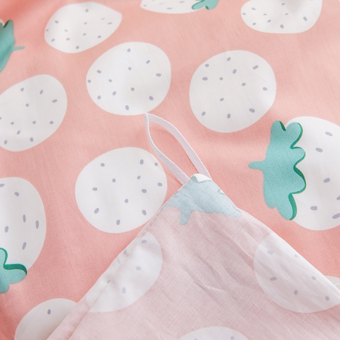 91家纺网 家纺一手货源 找家纺 ds生活馆 2025新款儿童60支贡缎长绒棉单被套（定制） 草莓乐园