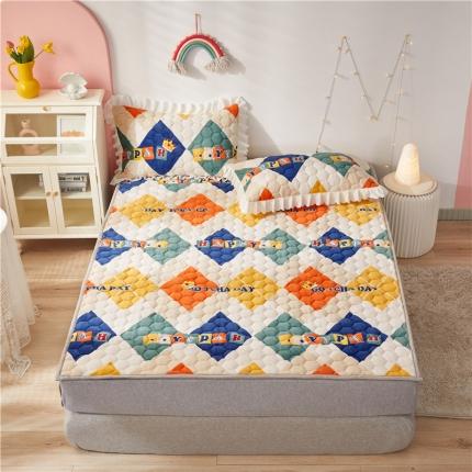 91家纺网 家纺一手货源 找家纺 舒居 新款200g高克重直角宽边牛奶绒床垫床笠 好色菱形