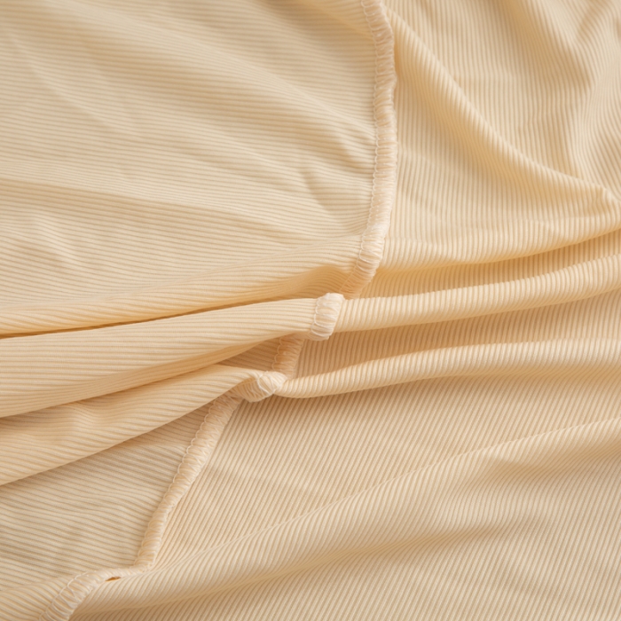 91家纺网 家纺一手货源 找家纺 兴妮雅家纺 2022新款凉感丝沙发套 凉感丝米色