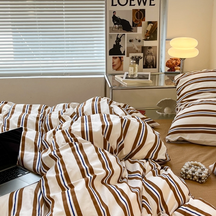 91家纺网 家纺一手货源 找家纺 昔可家纺2022新款韩风简约条纹全棉套件正常款 棕横条