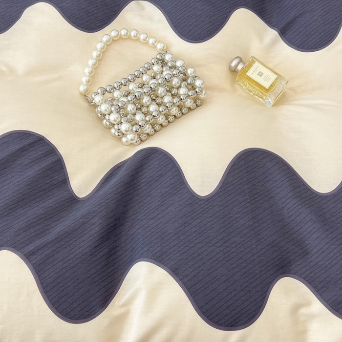 91家纺网 家纺一手货源 找家纺 昔可家纺2022新款简约波纹全棉款四件套 黑波纹