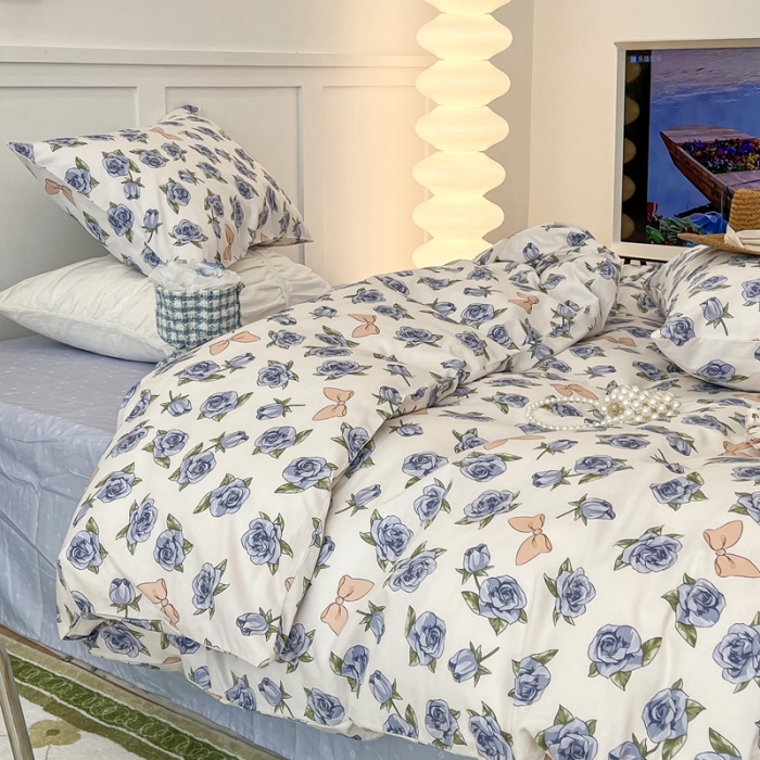 91家纺网 家纺一手货源 找家纺 昔可家纺2022新款奶呼呼卧室四件套 蓝玫瑰蝴蝶结