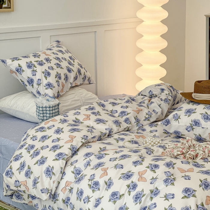 91家纺网 家纺一手货源 找家纺 昔可家纺2022新款奶呼呼卧室四件套 蓝玫瑰蝴蝶结