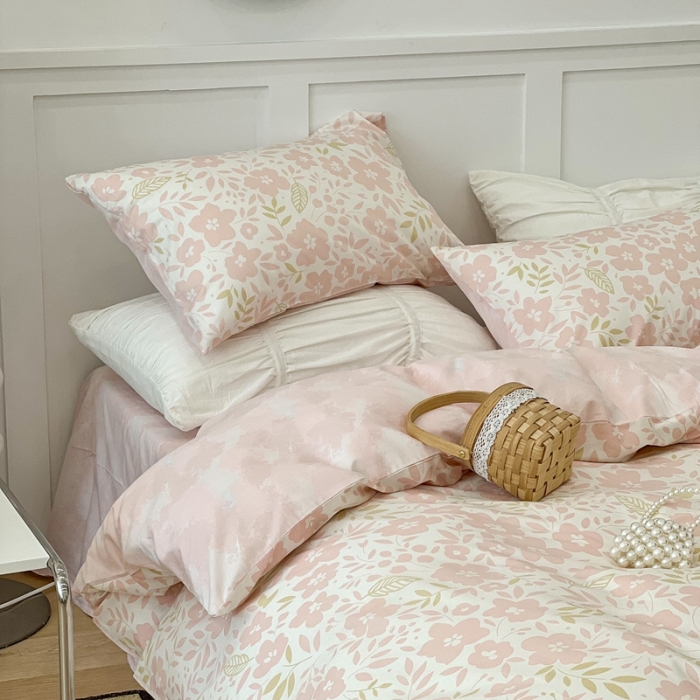 91家纺网 家纺一手货源 找家纺 昔可家纺2022新款梦幻花园系列全棉四件套 春日小粉花
