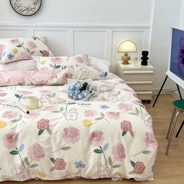 91家纺网 家纺一手货源 找家纺 昔可家纺2022新款梦幻花园系列全棉四件套 粉蔷薇兔