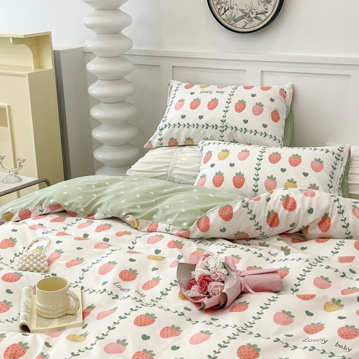91家纺网 家纺一手货源 找家纺 昔可家纺2022新款梦幻花园系列全棉四件套 恋夏草莓