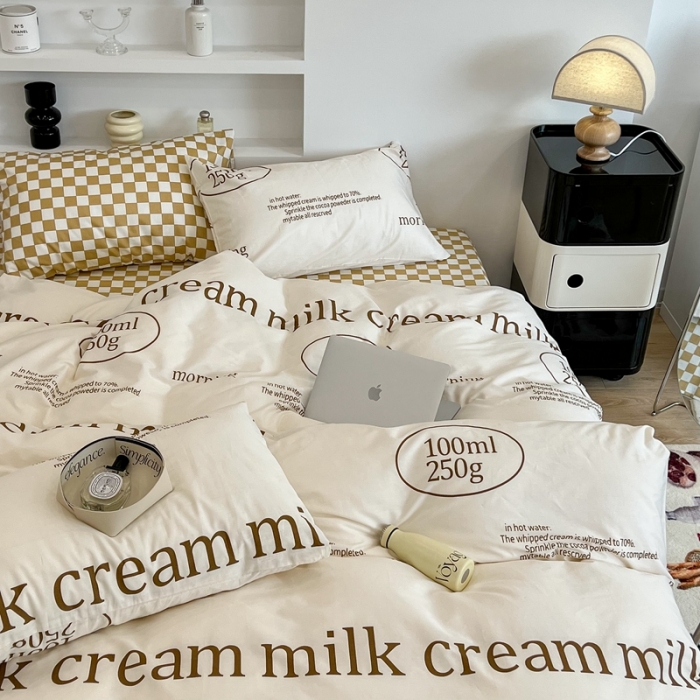 91家纺网 家纺一手货源 找家纺 昔可家纺2022新款棋盘格字母系列四件套 咖牛奶