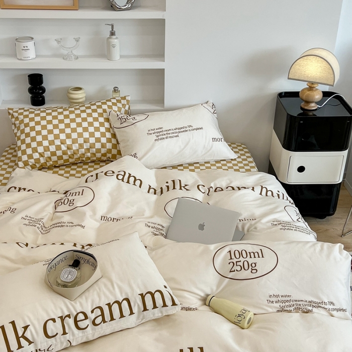 91家纺网 家纺一手货源 找家纺 昔可家纺2022新款棋盘格字母系列四件套 咖牛奶