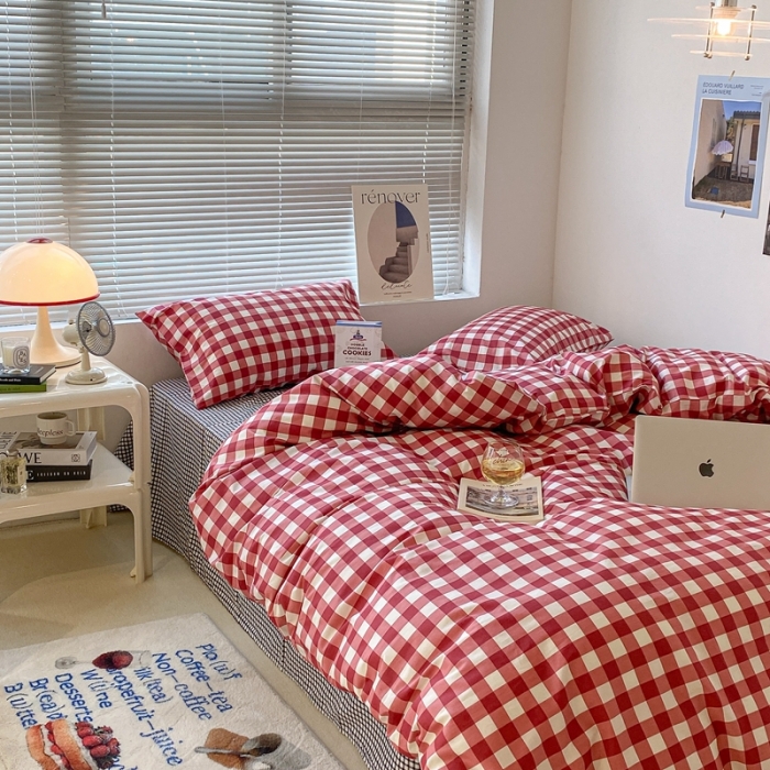 91家纺网 家纺一手货源 找家纺 昔可家纺2022新款学生季格子全棉四件套 苏格兰红格