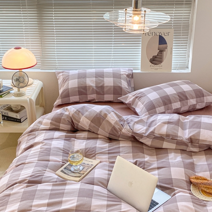 91家纺网 家纺一手货源 找家纺 昔可家纺2022新款学生季格子全棉四件套 香雾粉格