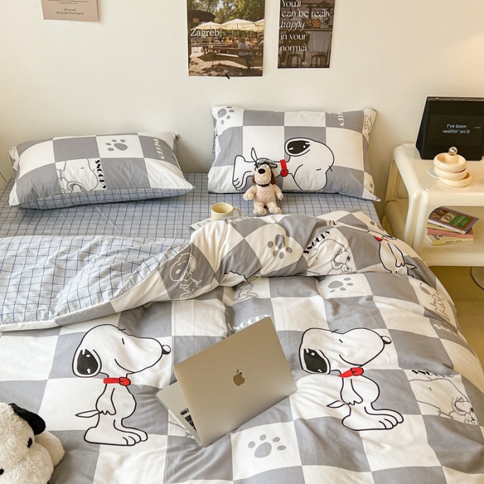 91家纺网 家纺一手货源 找家纺 昔可家纺2022新款正版授权史努比全棉四件套 灰格史努比