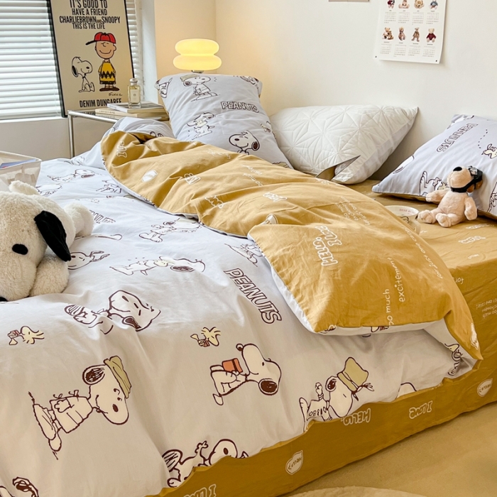 91家纺网 家纺一手货源 找家纺 昔可家纺2022新款正版授权史努比全棉四件套 灰色幻想