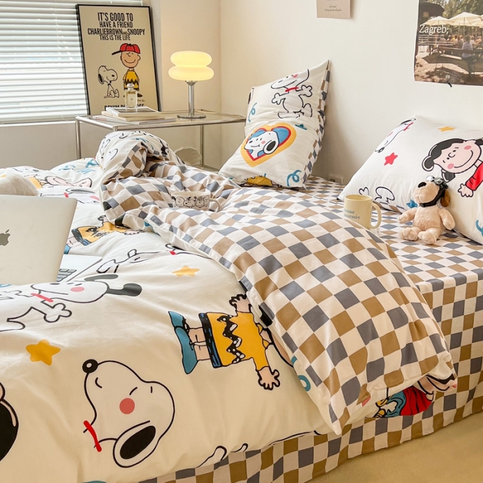 91家纺网 家纺一手货源 找家纺 昔可家纺2022新款正版授权史努比全棉四件套 小玩伴白