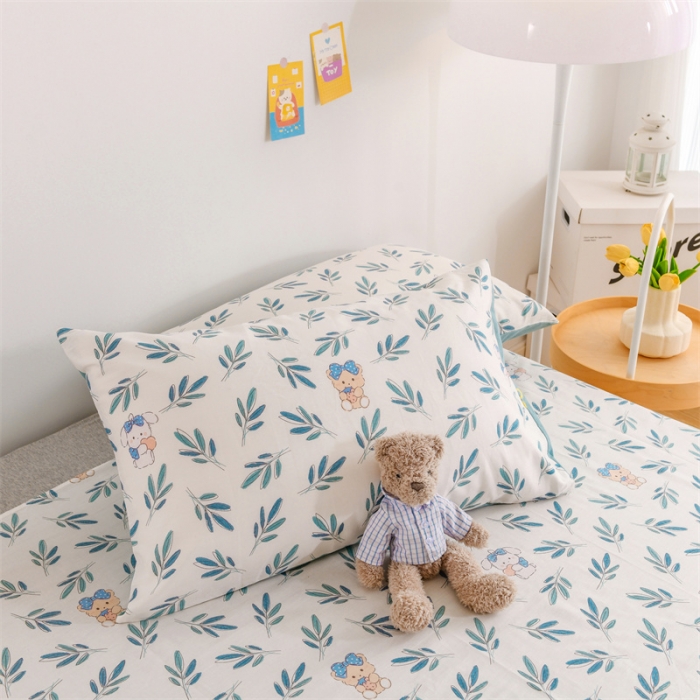 91家纺网 家纺一手货源 找家纺 名兮家居 2022新款全棉印花单件床单及三件套 花花熊