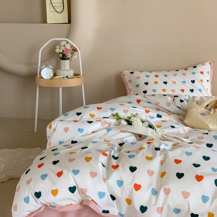 91家纺网 家纺一手货源 找家纺 汇庭 2022新款长绒棉印花学生春秋被 比心