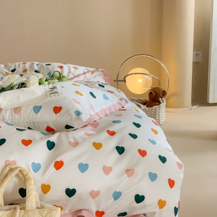 91家纺网 家纺一手货源 找家纺 汇庭 2022新款长绒棉印花学生春秋被 比心