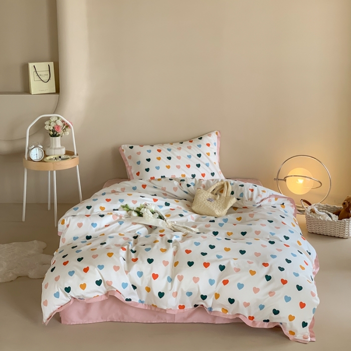 91家纺网 家纺一手货源 找家纺 汇庭 2022新款长绒棉印花学生春秋被 比心