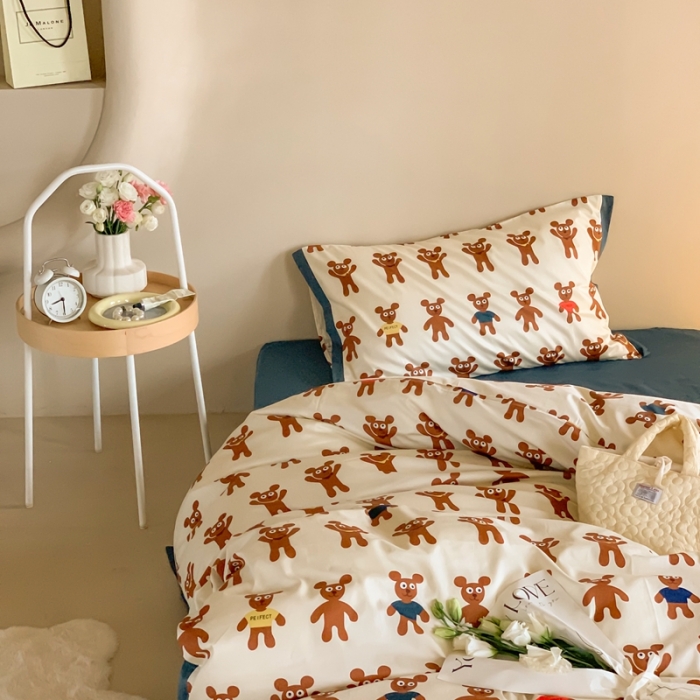 91家纺网 家纺一手货源 找家纺 汇庭 2022新款长绒棉印花学生春秋被 姜饼人白