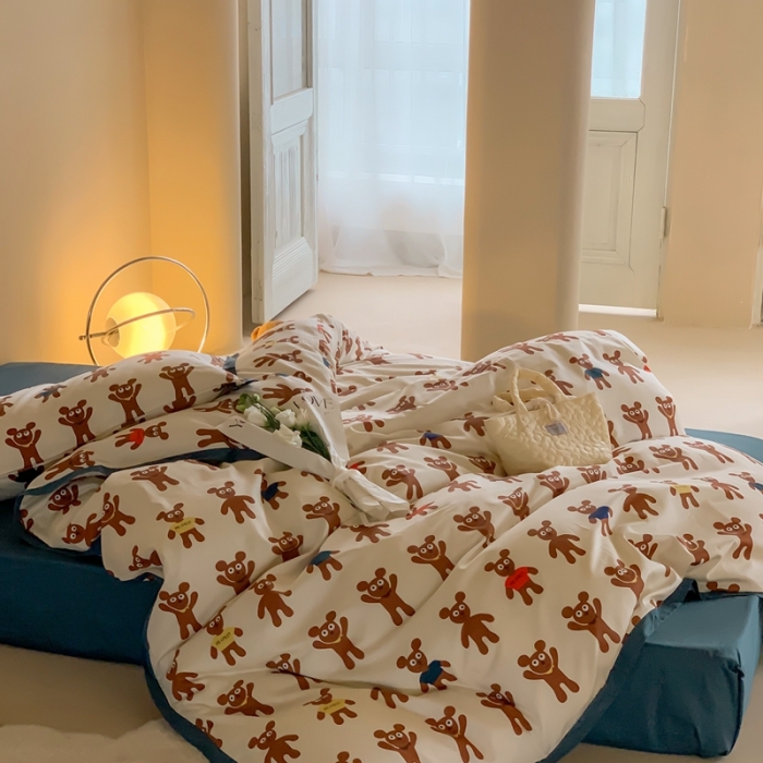 91家纺网 家纺一手货源 找家纺 汇庭 2022新款长绒棉印花学生春秋被 姜饼人白