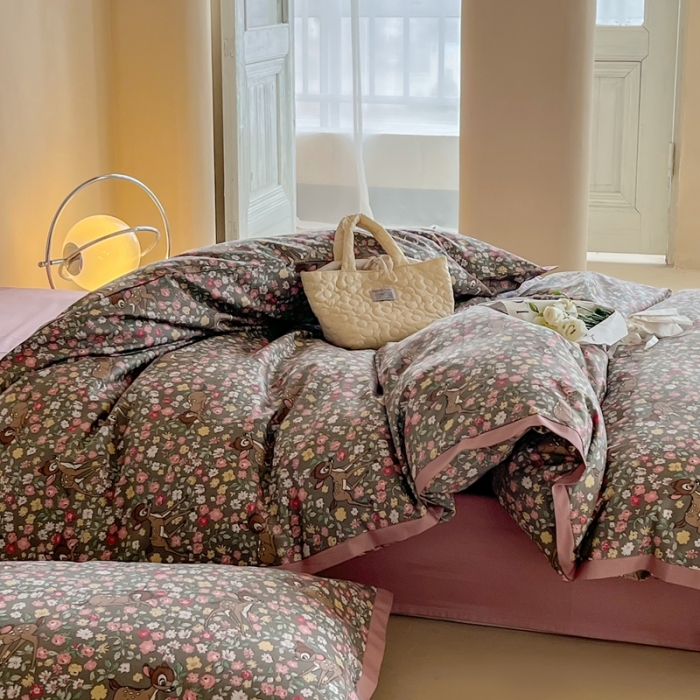 91家纺网 家纺一手货源 找家纺 汇庭 2022新款长绒棉印花学生春秋被 鹿卡卡