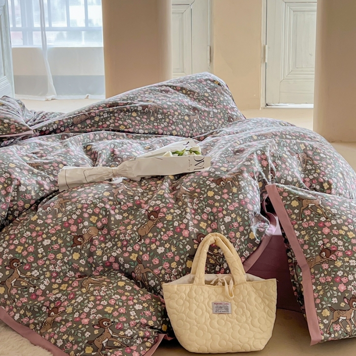 91家纺网 家纺一手货源 找家纺 汇庭 2022新款长绒棉印花学生春秋被 鹿卡卡