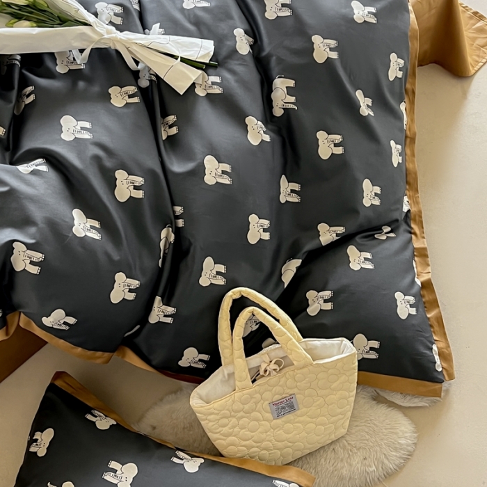 91家纺网 家纺一手货源 找家纺 汇庭 2022新款长绒棉印花学生春秋被 象多多