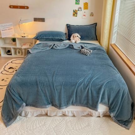 91家纺网 家纺一手货源 找家纺 雅萱家纺 2022新款纯色牛奶绒多功能毛毯 蓝灰